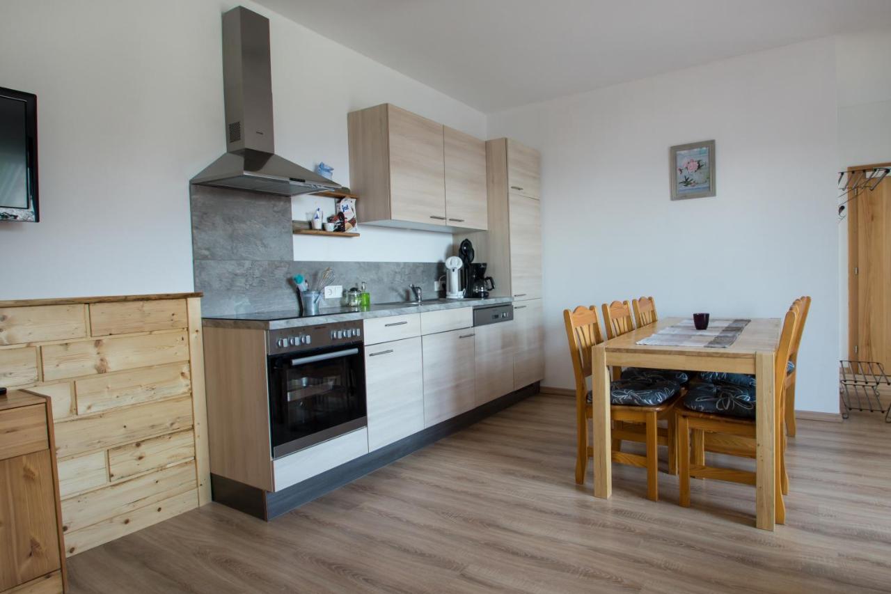 Familienferienhof Stabauer Zell am Moos Extérieur photo