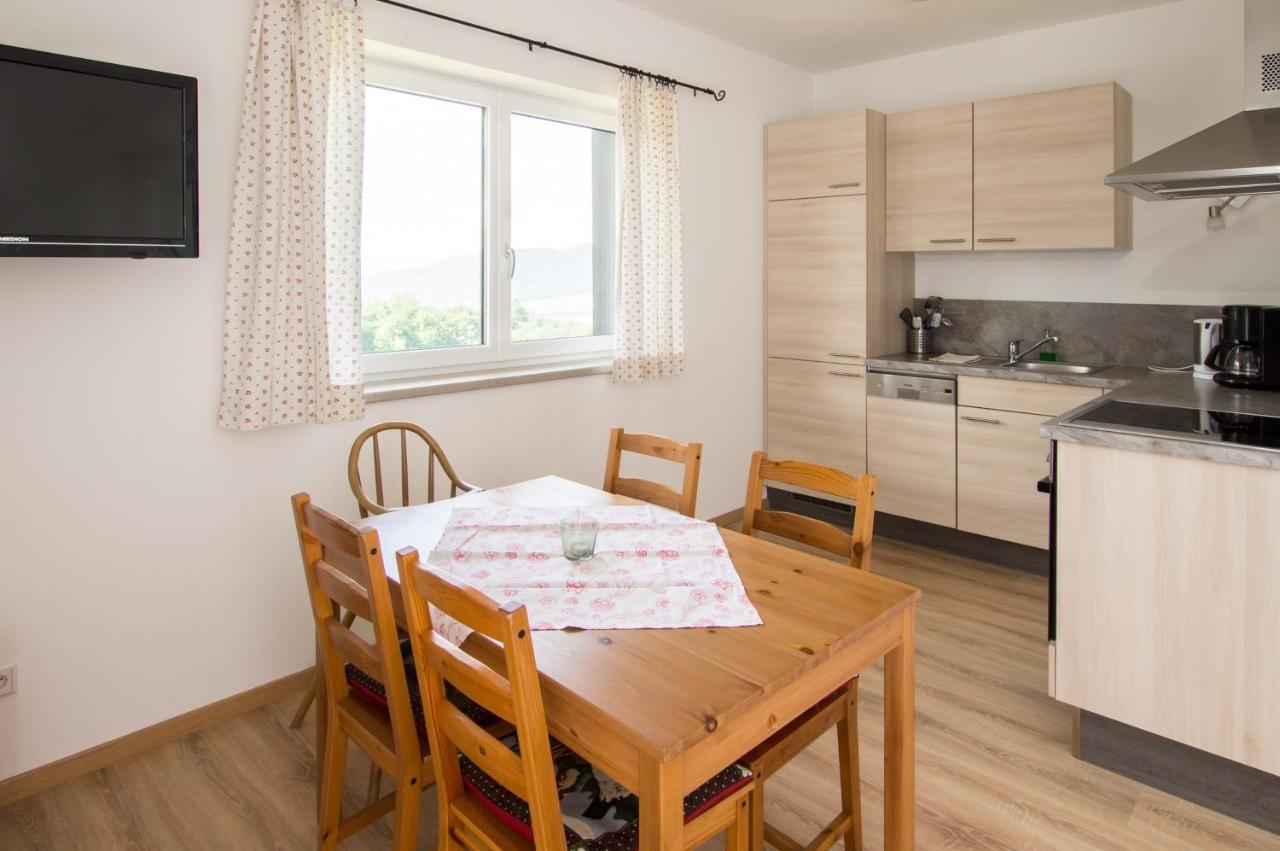 Familienferienhof Stabauer Zell am Moos Extérieur photo